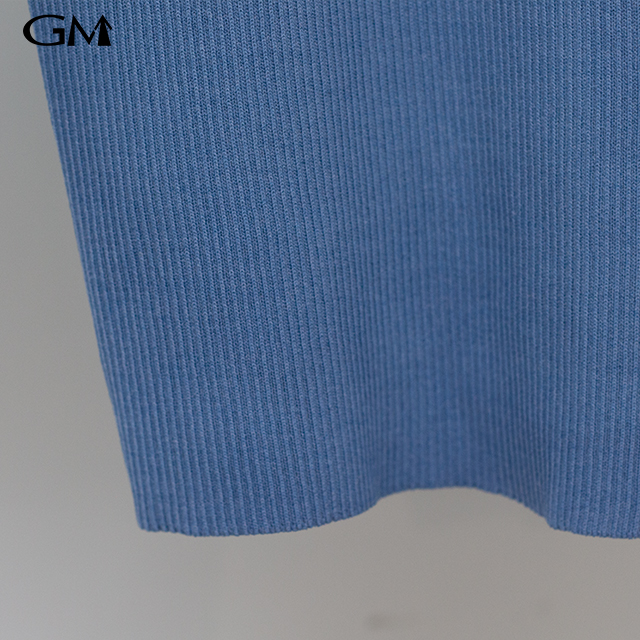 Fashion round neck blue white gradient knit top