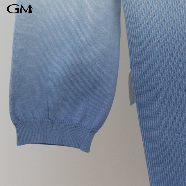 Fashion round neck blue white gradient knit top