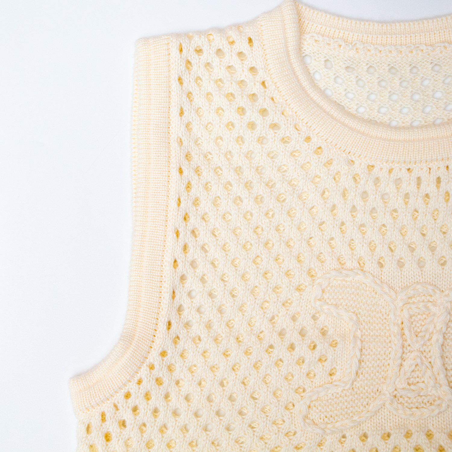 New round neck hollow knitted sleeveless vest