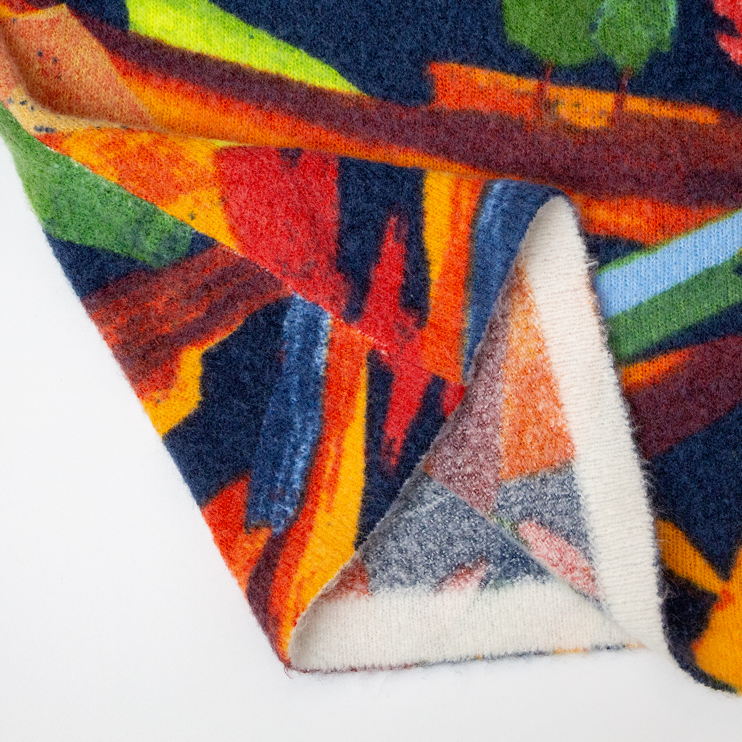 New Graffiti V-neck Knitted Top