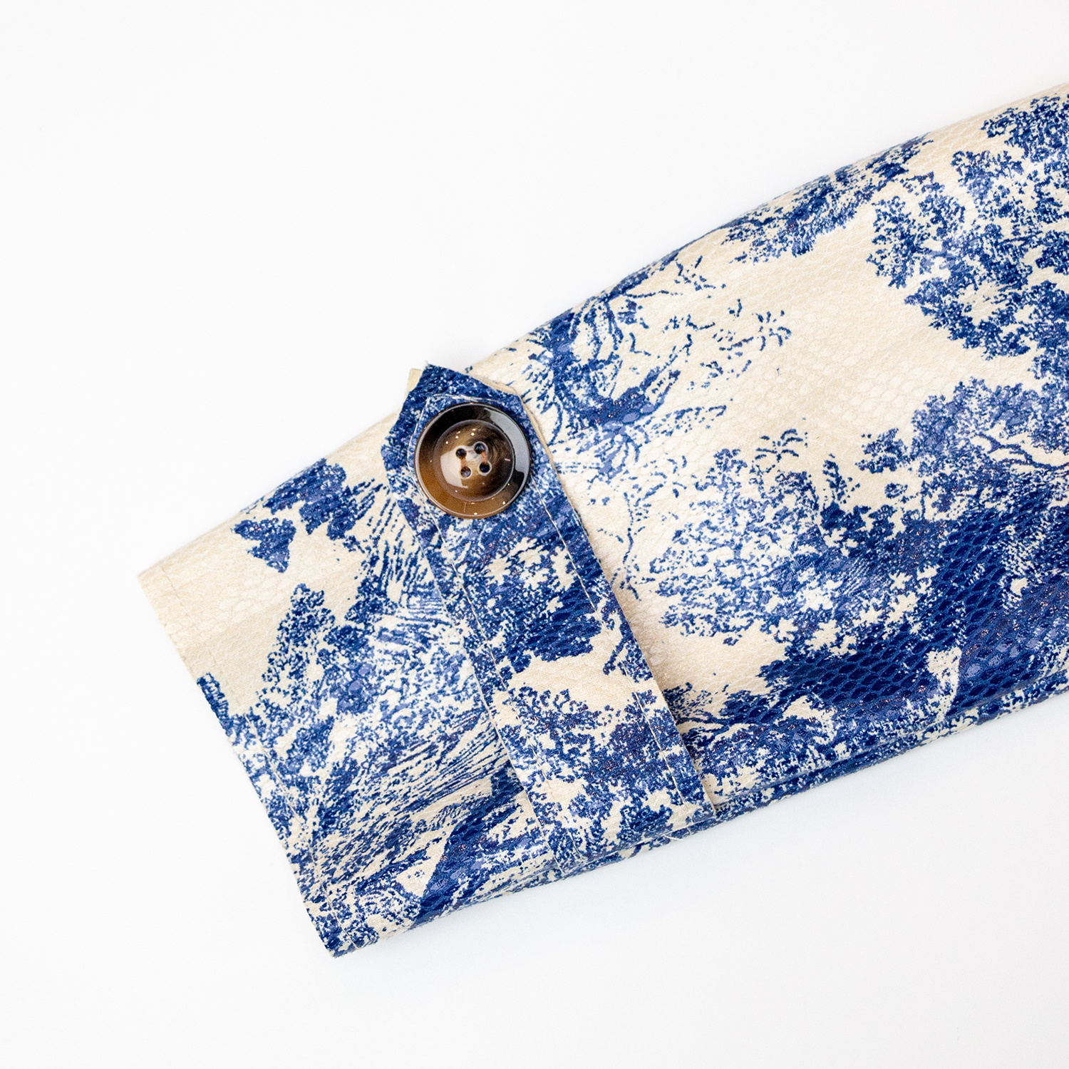 New landscape printed V-neck windbreaker