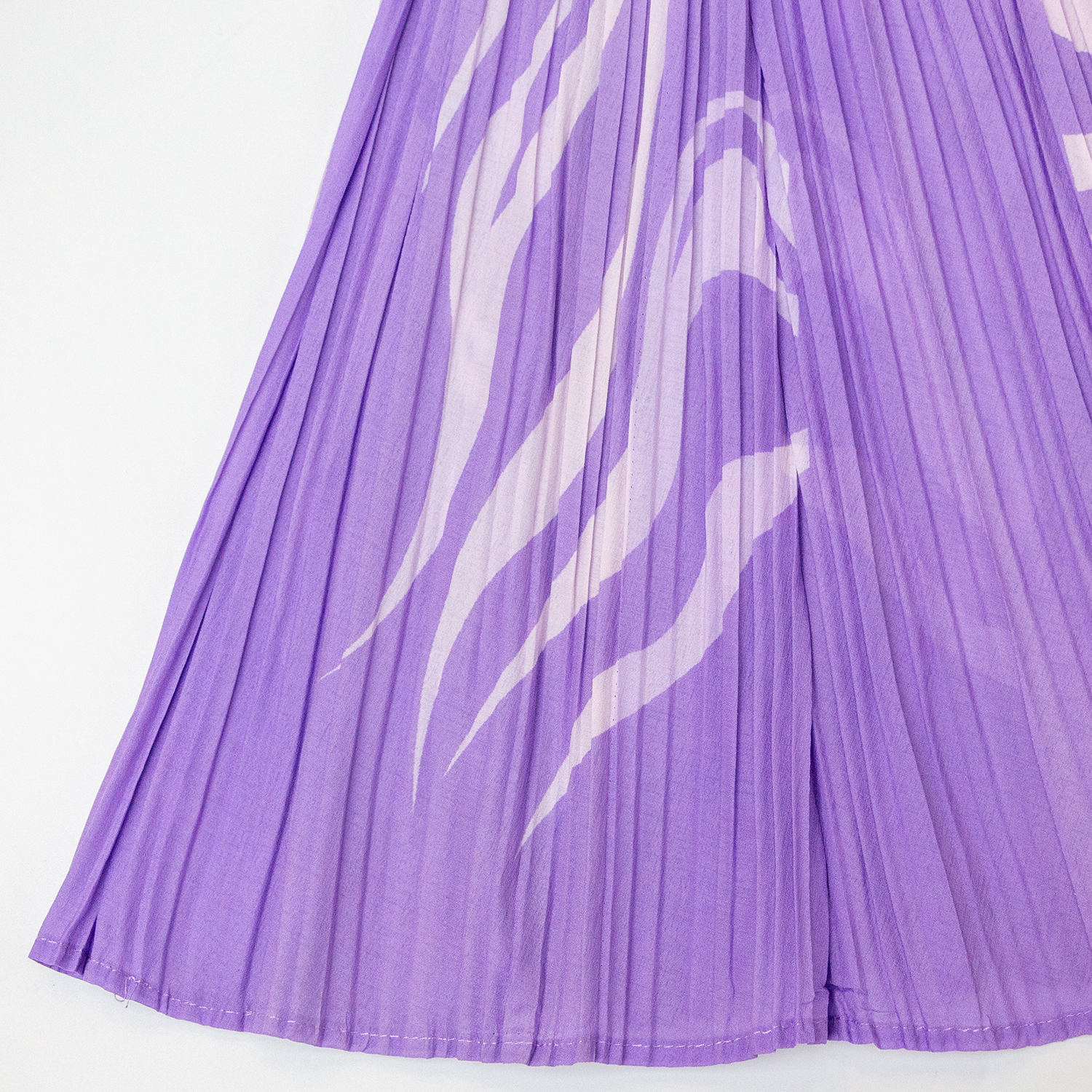 Fashionable round neck abstract printed purple dress