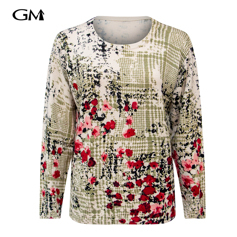 Fashionable and versatile abstract printed knitted top