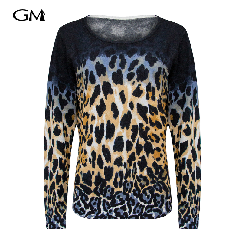 Fashionable leopard print large round neck knitted top