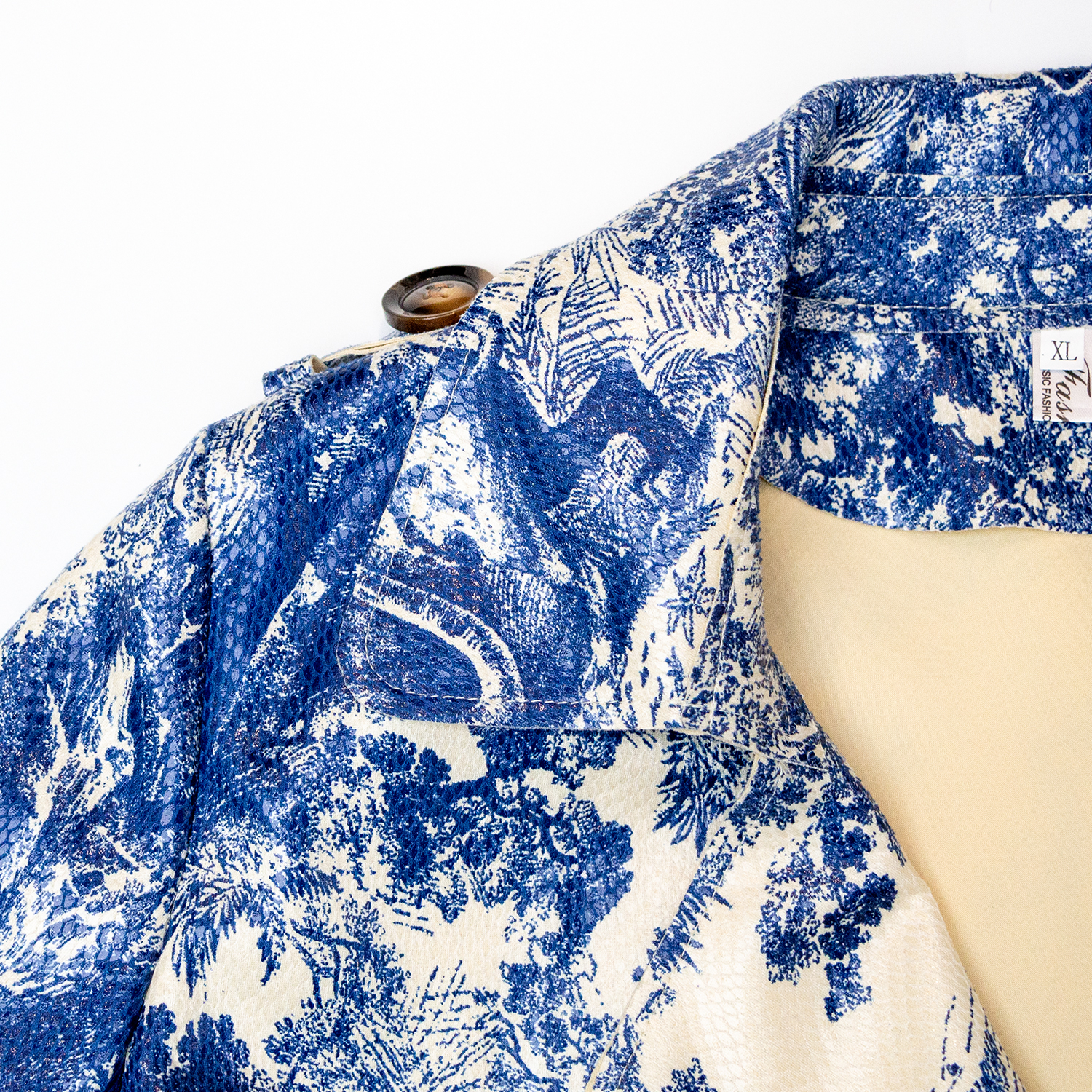 New landscape printed V-neck windbreaker