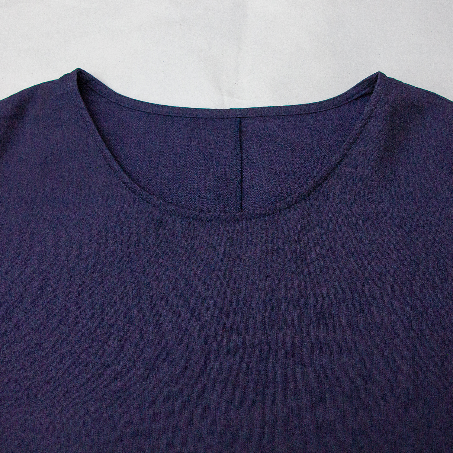 New round neck solid color pullover top