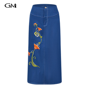 New flower embroidered half body denim skirt