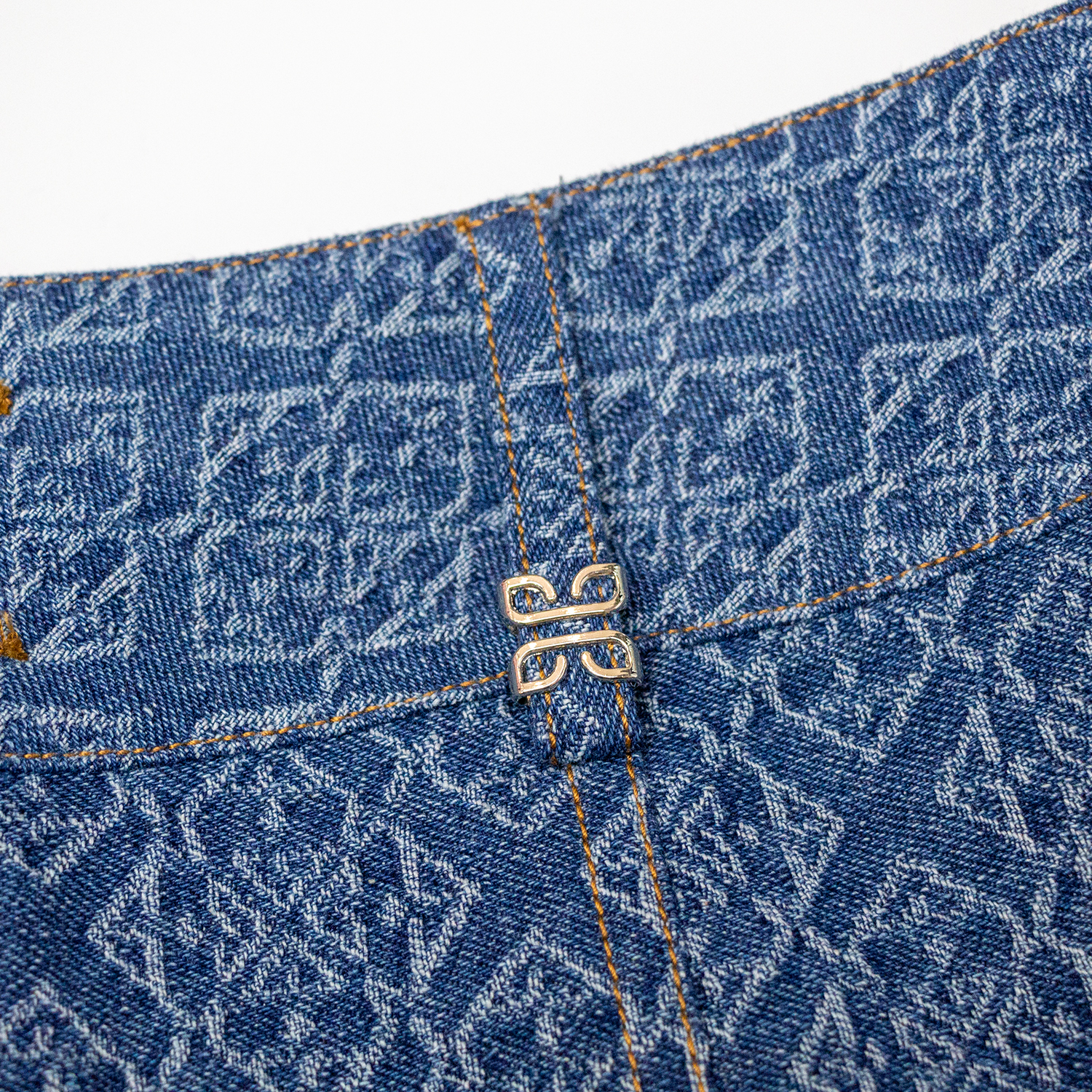 New printed denim skirt