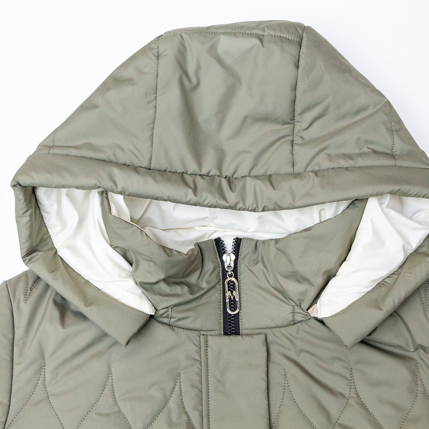 Fashionable and minimalist long sleeved cotton jacket