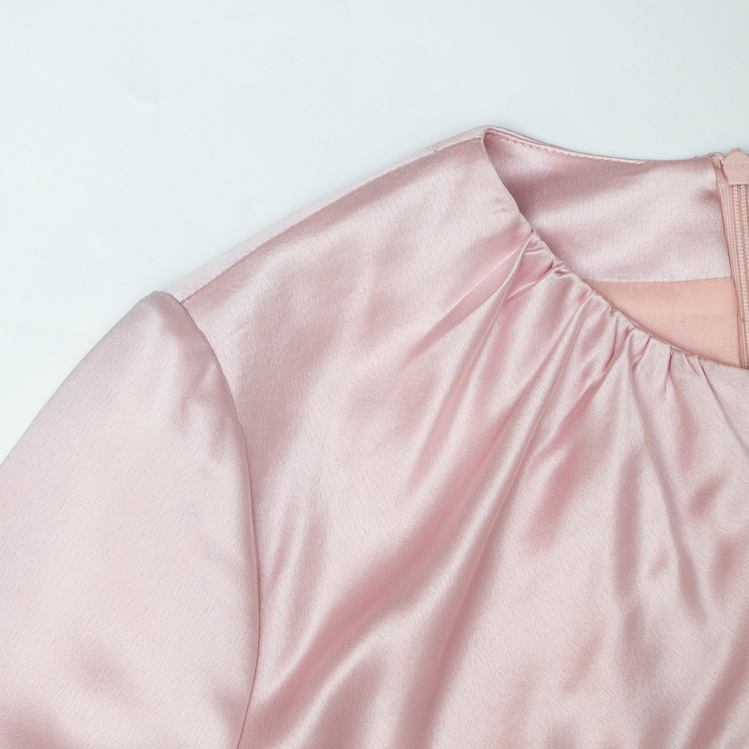New solid color waist cinching dress