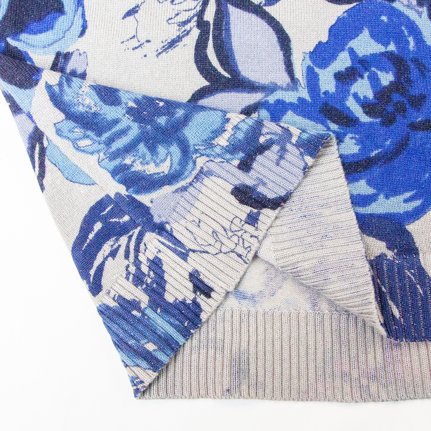 New Blue Flower Printed Knitted Top