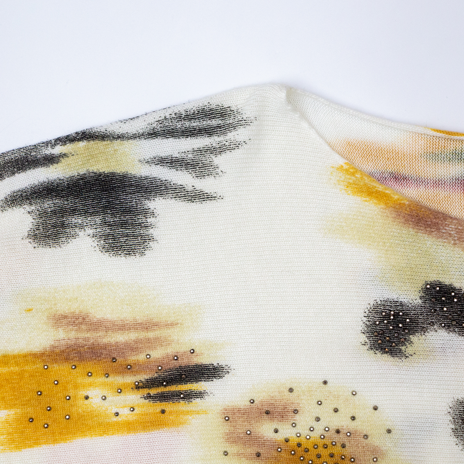 New floral print medium length knitted top