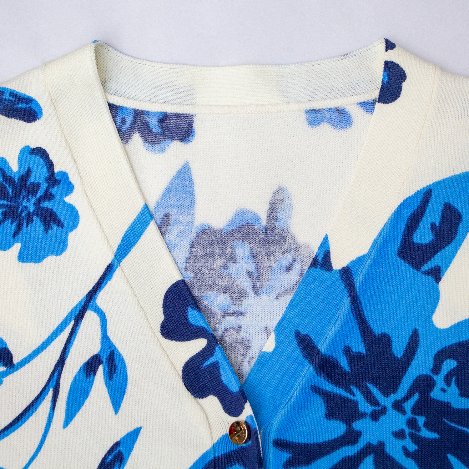 New V-neck blue floral printed knitted cardigan