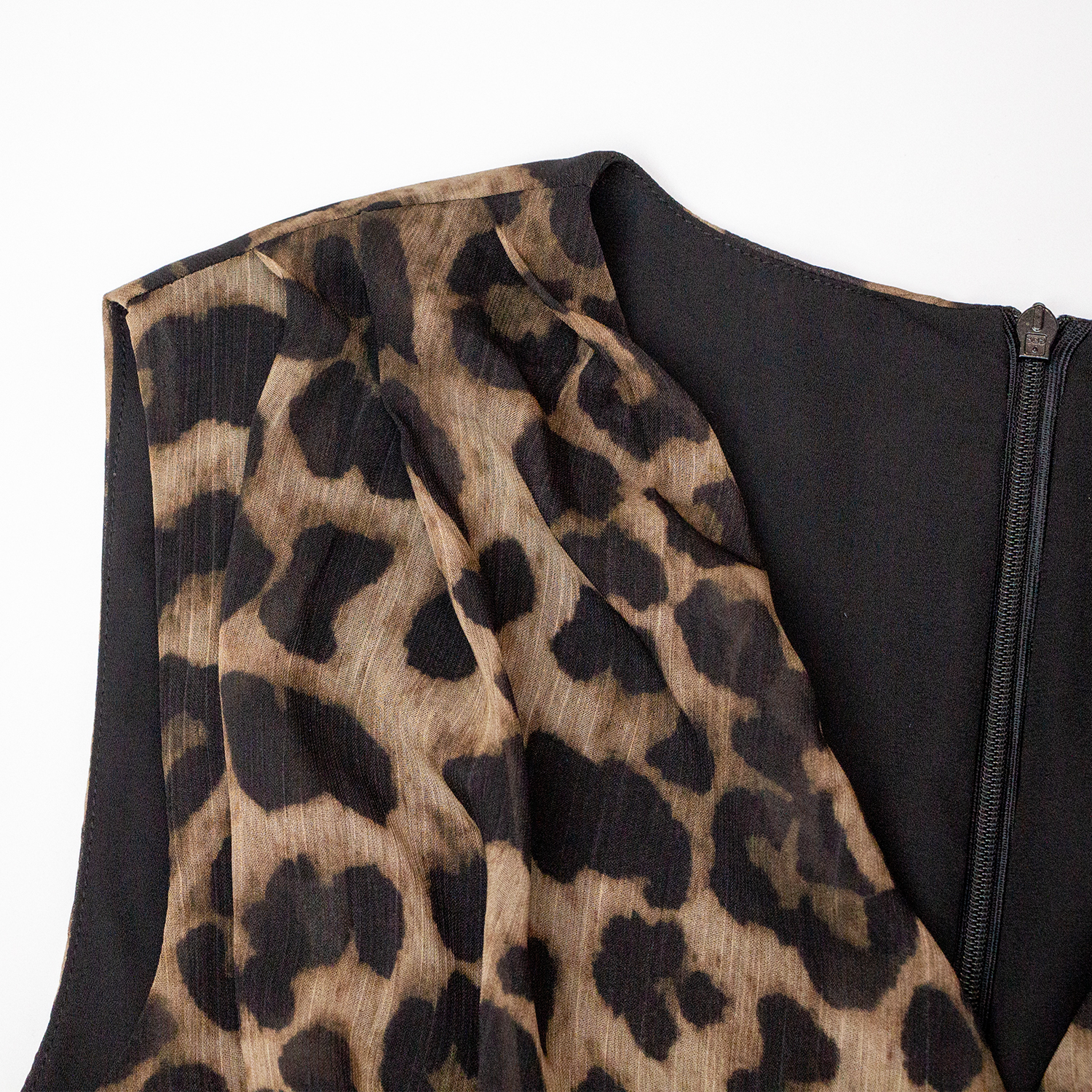 New leopard print sleeveless dress